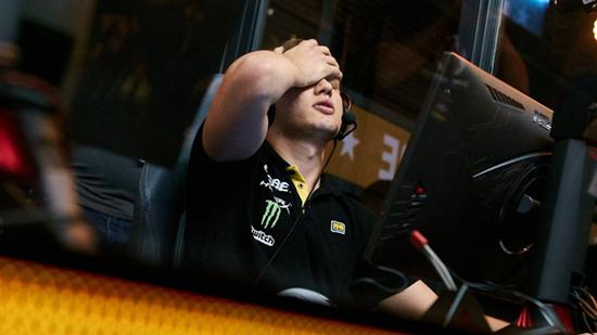 联想拯救者刃7000P系列电竞主机正式上市，性能再创新高